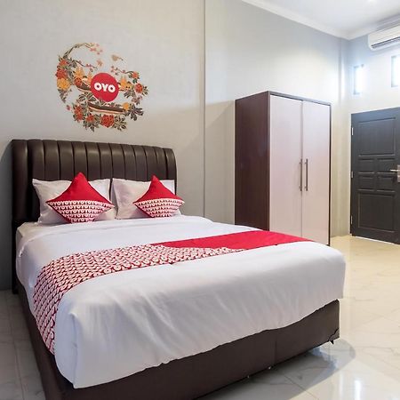 Oyo 470 Green Kno Medan Dış mekan fotoğraf